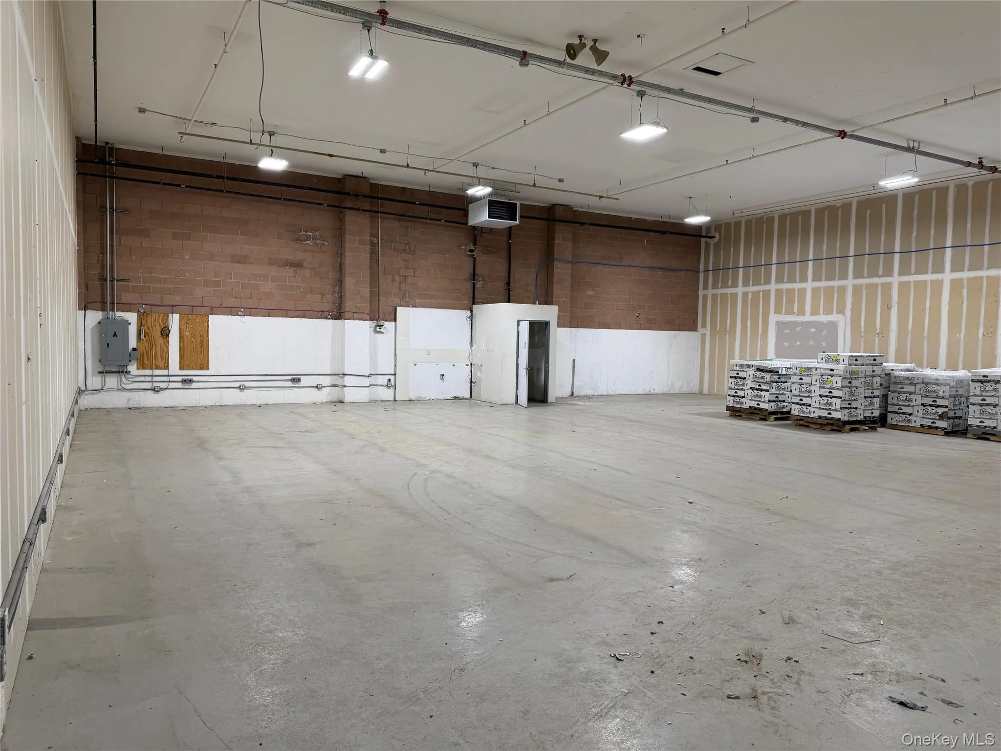 345 Spook Rock Road, Ramapo, NY, ,Commercial Lease,For Rent,Spook Rock,0,952413 345 Spook Rock Road, Ramapo, NY, ,Commercial Lease,For Rent,Spook Rock,0,952413