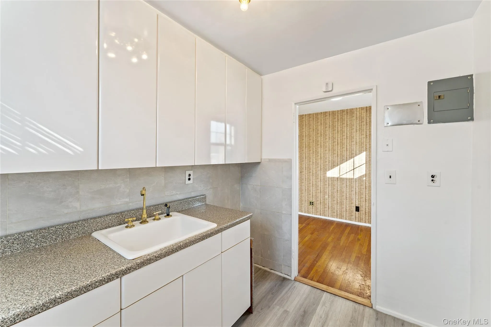 249-36 63rd Avenue, New York, NY, 1 Bedroom Bedrooms, 4 Rooms Rooms,1 BathroomBathrooms,Residential,For Rent,63rd Avenue,0,952453 249-36 63rd Avenue, New York, NY, 1 Bedroom Bedrooms, 4 Rooms Rooms,1 BathroomBathrooms,Residential,For Rent,63rd Avenue,0,952453