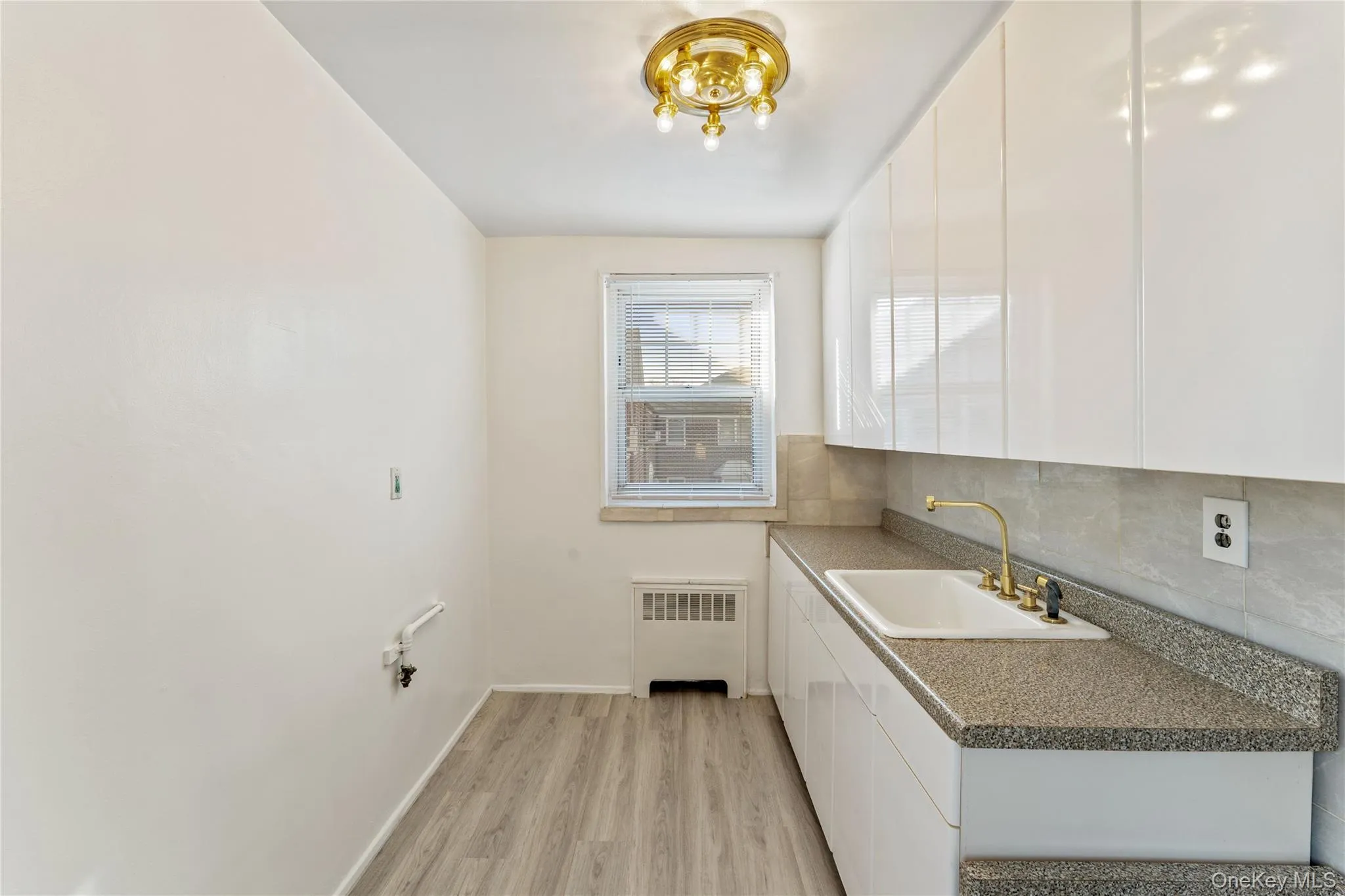 249-36 63rd Avenue, New York, NY, 1 Bedroom Bedrooms, 4 Rooms Rooms,1 BathroomBathrooms,Residential,For Rent,63rd Avenue,0,952453 249-36 63rd Avenue, New York, NY, 1 Bedroom Bedrooms, 4 Rooms Rooms,1 BathroomBathrooms,Residential,For Rent,63rd Avenue,0,952453