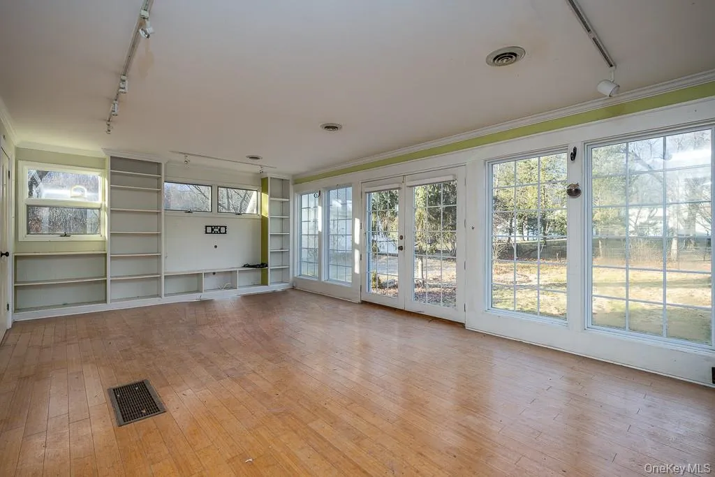 102 Wiley Street, Montgomery, NY, 4 Bedrooms Bedrooms, 12 Rooms Rooms,3 BathroomsBathrooms,Residential,For Rent,Wiley,0,952456 102 Wiley Street, Montgomery, NY, 4 Bedrooms Bedrooms, 12 Rooms Rooms,3 BathroomsBathrooms,Residential,For Rent,Wiley,0,952456