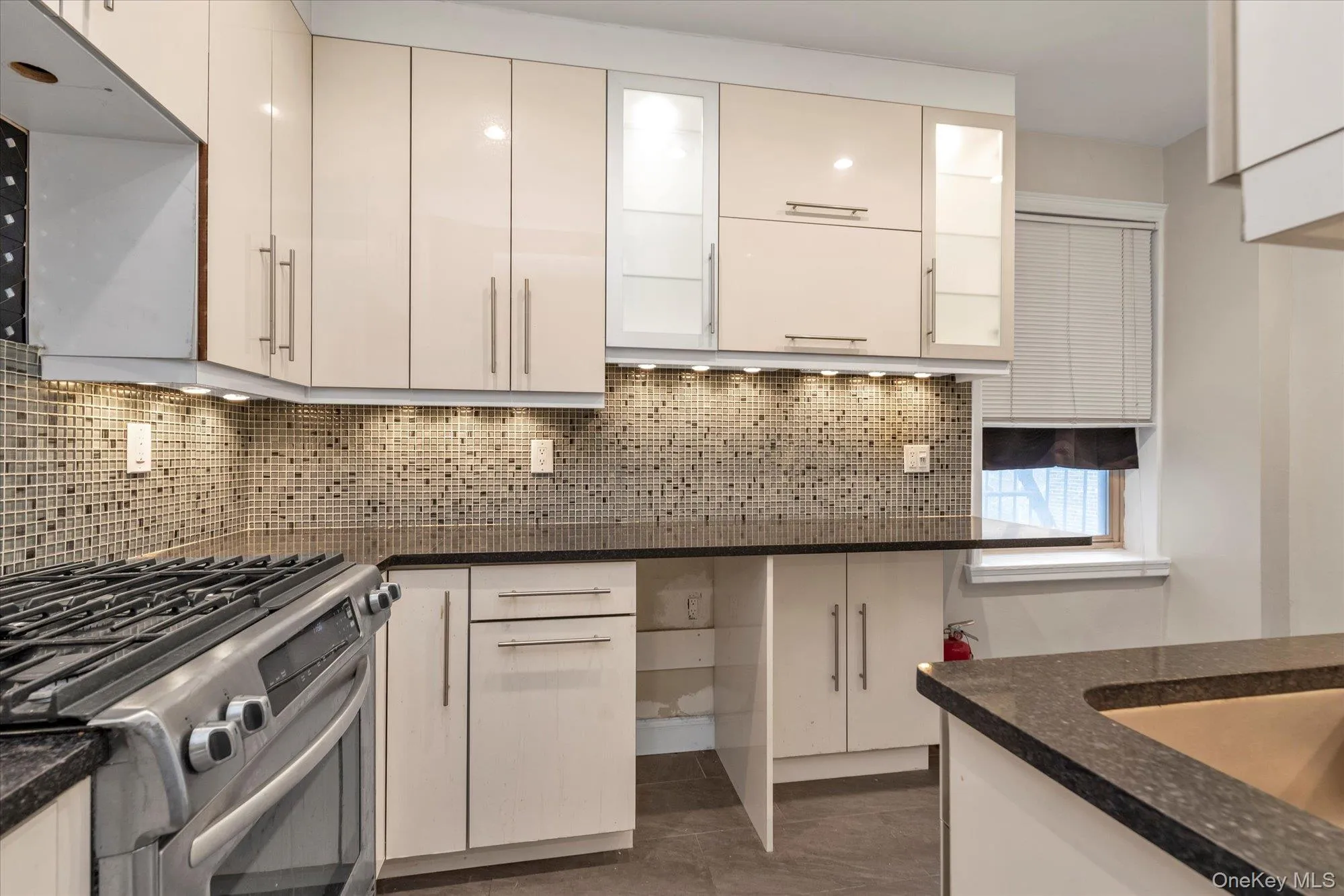 48-35 43 Street, New York, NY, 2 Bedrooms Bedrooms, 4 Rooms Rooms,1 BathroomBathrooms,Residential,For Rent,43,0,952457 48-35 43 Street, New York, NY, 2 Bedrooms Bedrooms, 4 Rooms Rooms,1 BathroomBathrooms,Residential,For Rent,43,0,952457