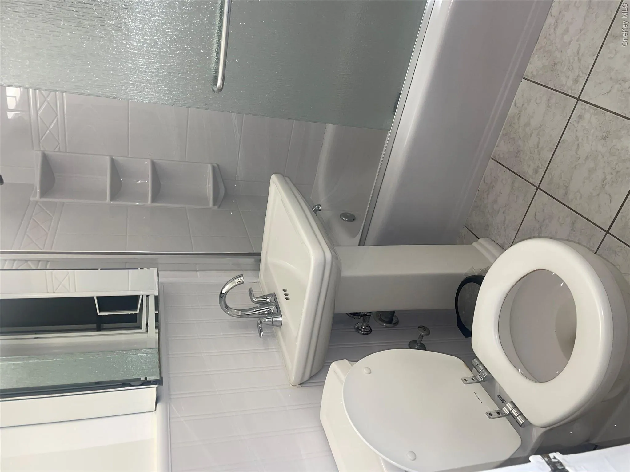 224-04 Manor Road, New York, NY, 2 Bedrooms Bedrooms, 5 Rooms Rooms,1 BathroomBathrooms,Residential,For Rent,Manor,0,952468 224-04 Manor Road, New York, NY, 2 Bedrooms Bedrooms, 5 Rooms Rooms,1 BathroomBathrooms,Residential,For Rent,Manor,0,952468