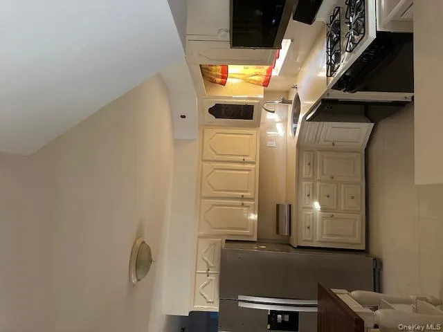 162 Rolling Street, Hempstead, NY, 3 Bedrooms Bedrooms, 6 Rooms Rooms,1 BathroomBathrooms,Residential Lease,Idx,Rolling,0,952479 162 Rolling Street, Hempstead, NY, 3 Bedrooms Bedrooms, 6 Rooms Rooms,1 BathroomBathrooms,Residential Lease,Idx,Rolling,0,952479