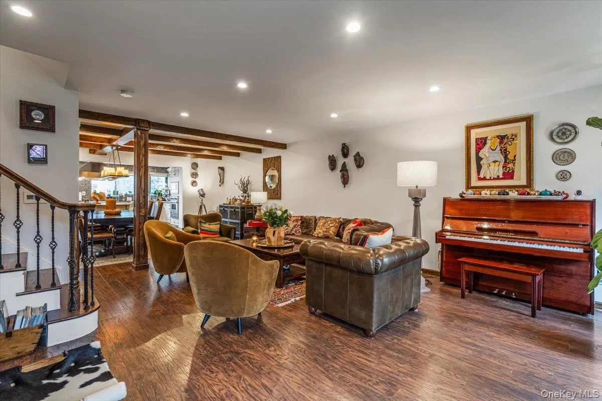 68-48 Fleet Street, New York, NY, 4 Bedrooms Bedrooms, 9 Rooms Rooms,3 BathroomsBathrooms,Residential Lease,Idx,Fleet,0,952504 68-48 Fleet Street, New York, NY, 4 Bedrooms Bedrooms, 9 Rooms Rooms,3 BathroomsBathrooms,Residential Lease,Idx,Fleet,0,952504