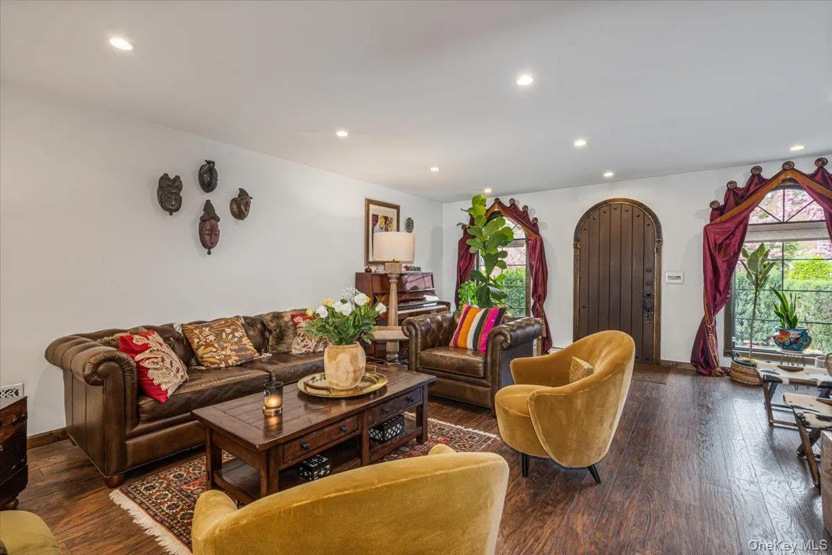 68-48 Fleet Street, New York, NY, 4 Bedrooms Bedrooms, 9 Rooms Rooms,3 BathroomsBathrooms,Residential Lease,Idx,Fleet,0,952504 68-48 Fleet Street, New York, NY, 4 Bedrooms Bedrooms, 9 Rooms Rooms,3 BathroomsBathrooms,Residential Lease,Idx,Fleet,0,952504