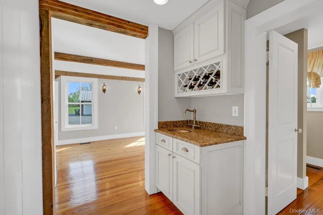 Kitchen to Dining Wet Bar Kitchen to Dining Wet Bar