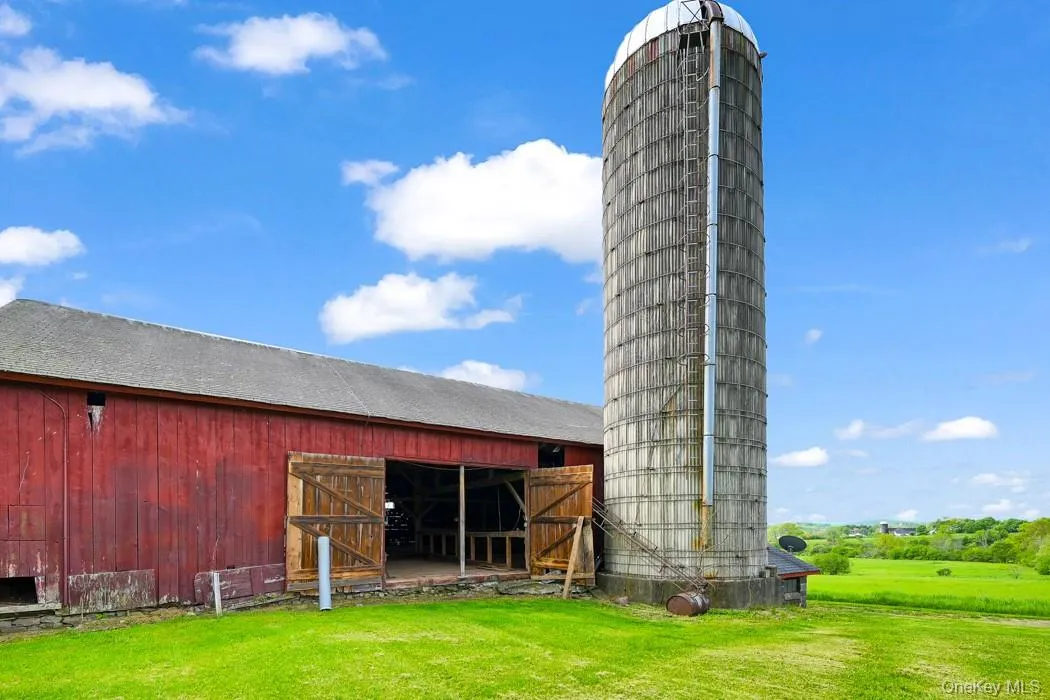 Dairy Barn Dairy Barn
