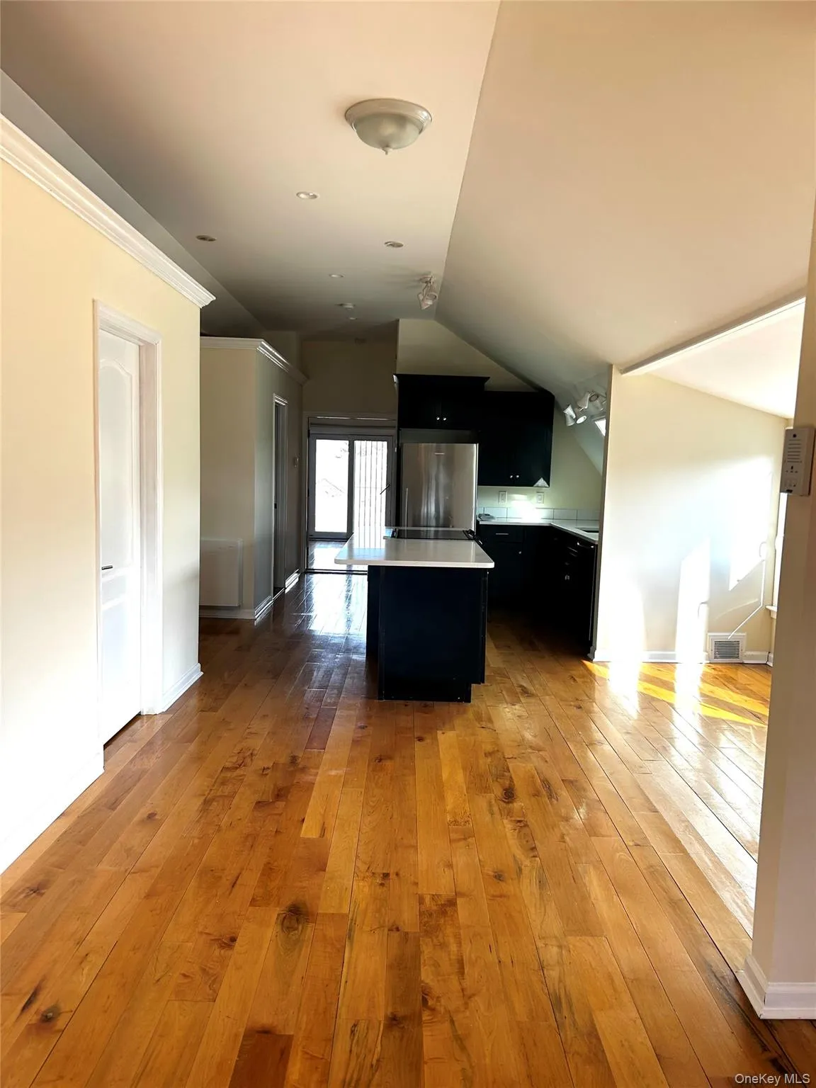 409 261st Street, New York, NY, 2 Bedrooms Bedrooms, 5 Rooms Rooms,2 BathroomsBathrooms,Residential Lease,For Rent,261st,0,952601 409 261st Street, New York, NY, 2 Bedrooms Bedrooms, 5 Rooms Rooms,2 BathroomsBathrooms,Residential Lease,For Rent,261st,0,952601