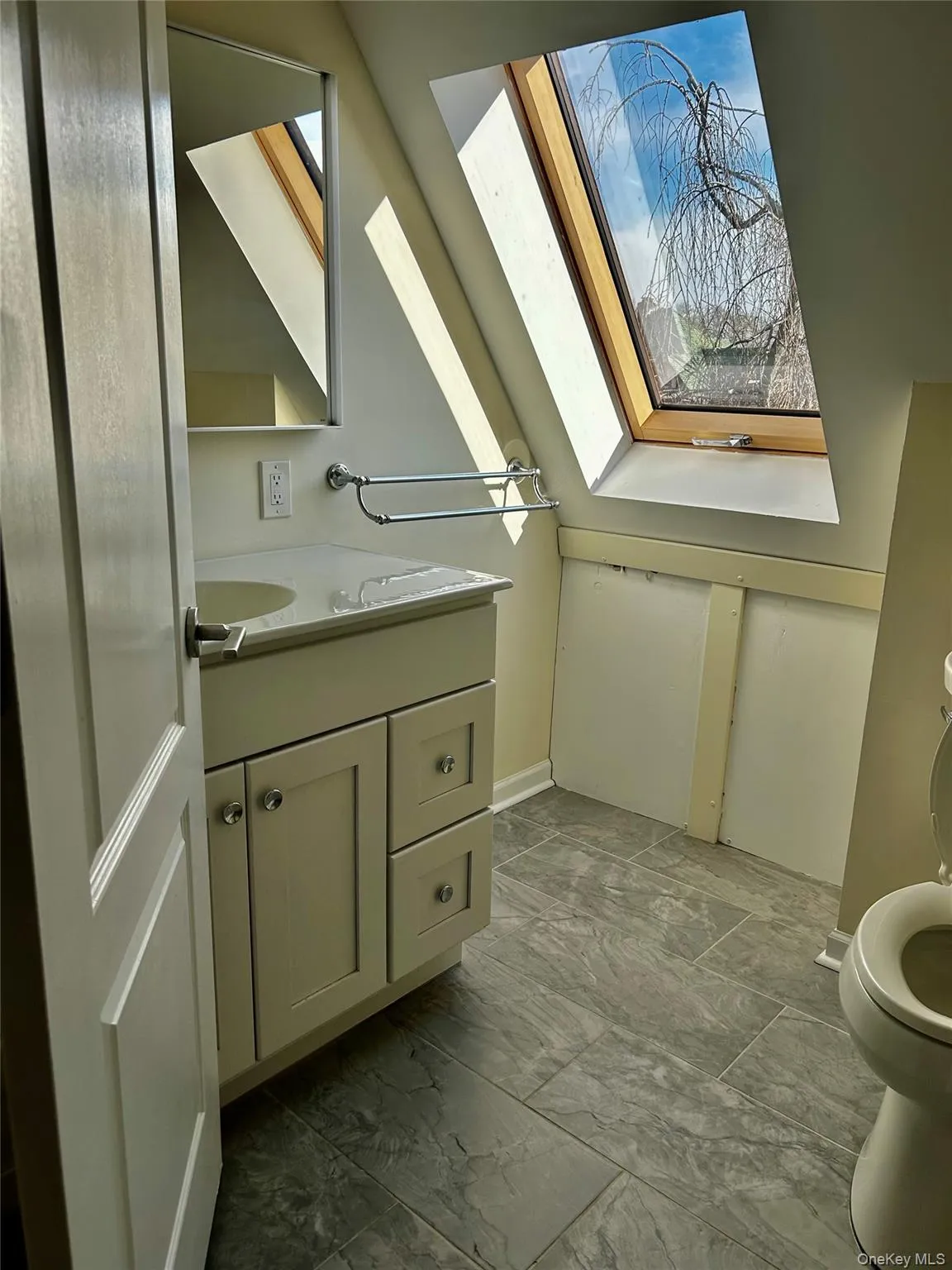 409 261st Street, New York, NY, 2 Bedrooms Bedrooms, 5 Rooms Rooms,2 BathroomsBathrooms,Residential Lease,For Rent,261st,0,952601 409 261st Street, New York, NY, 2 Bedrooms Bedrooms, 5 Rooms Rooms,2 BathroomsBathrooms,Residential Lease,For Rent,261st,0,952601