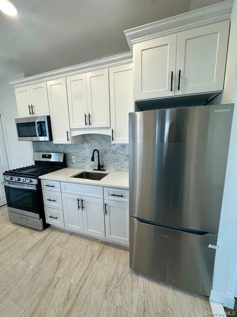 661 Olive Street, Long Beach, NY, 3 Bedrooms Bedrooms, 8 Rooms Rooms,1 BathroomBathrooms,Residential Lease,For Rent,Olive,0,952640 661 Olive Street, Long Beach, NY, 3 Bedrooms Bedrooms, 8 Rooms Rooms,1 BathroomBathrooms,Residential Lease,For Rent,Olive,0,952640