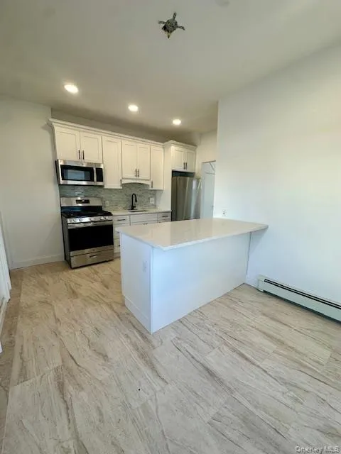 661 Olive Street, Long Beach, NY, 3 Bedrooms Bedrooms, 8 Rooms Rooms,1 BathroomBathrooms,Residential Lease,For Rent,Olive,0,952640 661 Olive Street, Long Beach, NY, 3 Bedrooms Bedrooms, 8 Rooms Rooms,1 BathroomBathrooms,Residential Lease,For Rent,Olive,0,952640