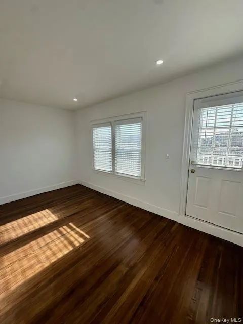 661 Olive Street, Long Beach, NY, 3 Bedrooms Bedrooms, 8 Rooms Rooms,1 BathroomBathrooms,Residential Lease,For Rent,Olive,0,952640 661 Olive Street, Long Beach, NY, 3 Bedrooms Bedrooms, 8 Rooms Rooms,1 BathroomBathrooms,Residential Lease,For Rent,Olive,0,952640