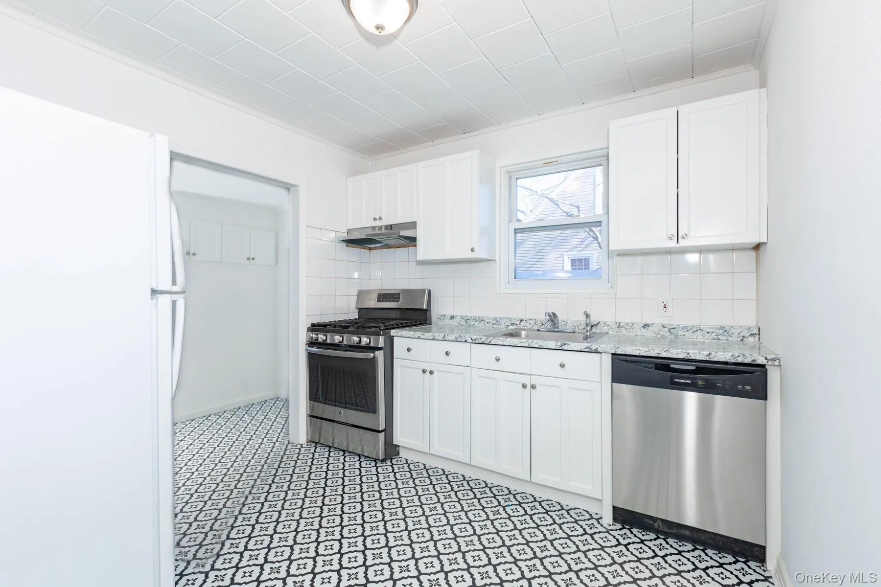 160 Austin Street, Babylon, NY, 2 Bedrooms Bedrooms, 4 Rooms Rooms,1 BathroomBathrooms,Residential Lease,Idx,Austin,0,952653 160 Austin Street, Babylon, NY, 2 Bedrooms Bedrooms, 4 Rooms Rooms,1 BathroomBathrooms,Residential Lease,Idx,Austin,0,952653