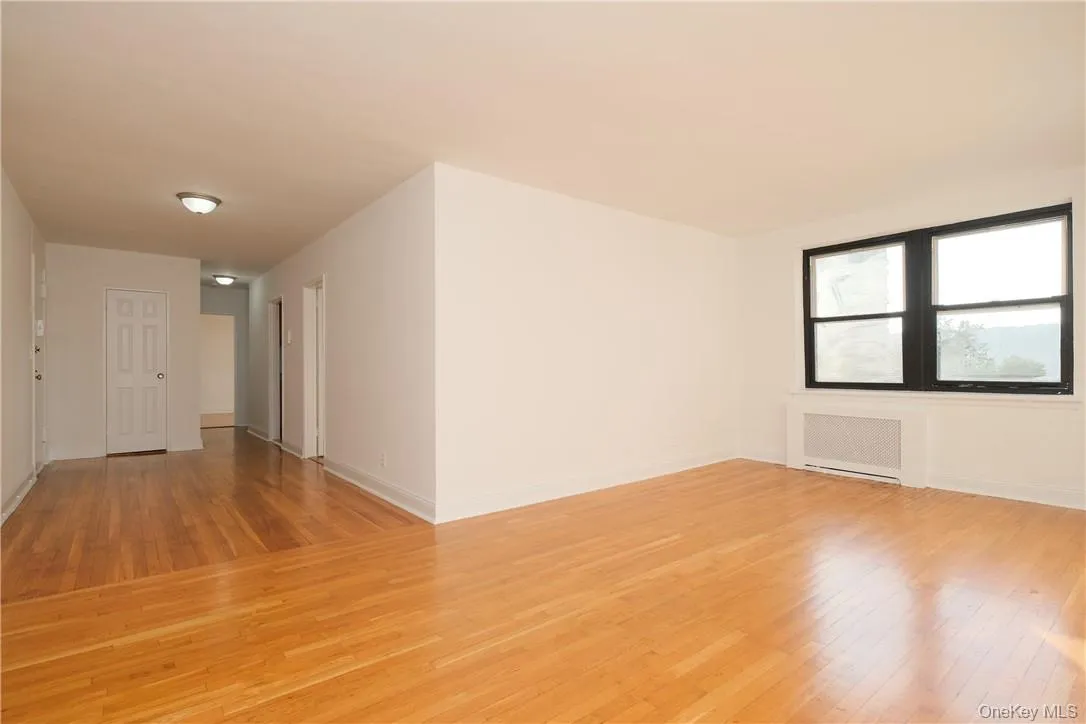 440 Warburton Avenue, Yonkers, NY, 2 Bedrooms Bedrooms, 4 Rooms Rooms,1 BathroomBathrooms,Residential,For Rent,Warburton,0,952655 440 Warburton Avenue, Yonkers, NY, 2 Bedrooms Bedrooms, 4 Rooms Rooms,1 BathroomBathrooms,Residential,For Rent,Warburton,0,952655