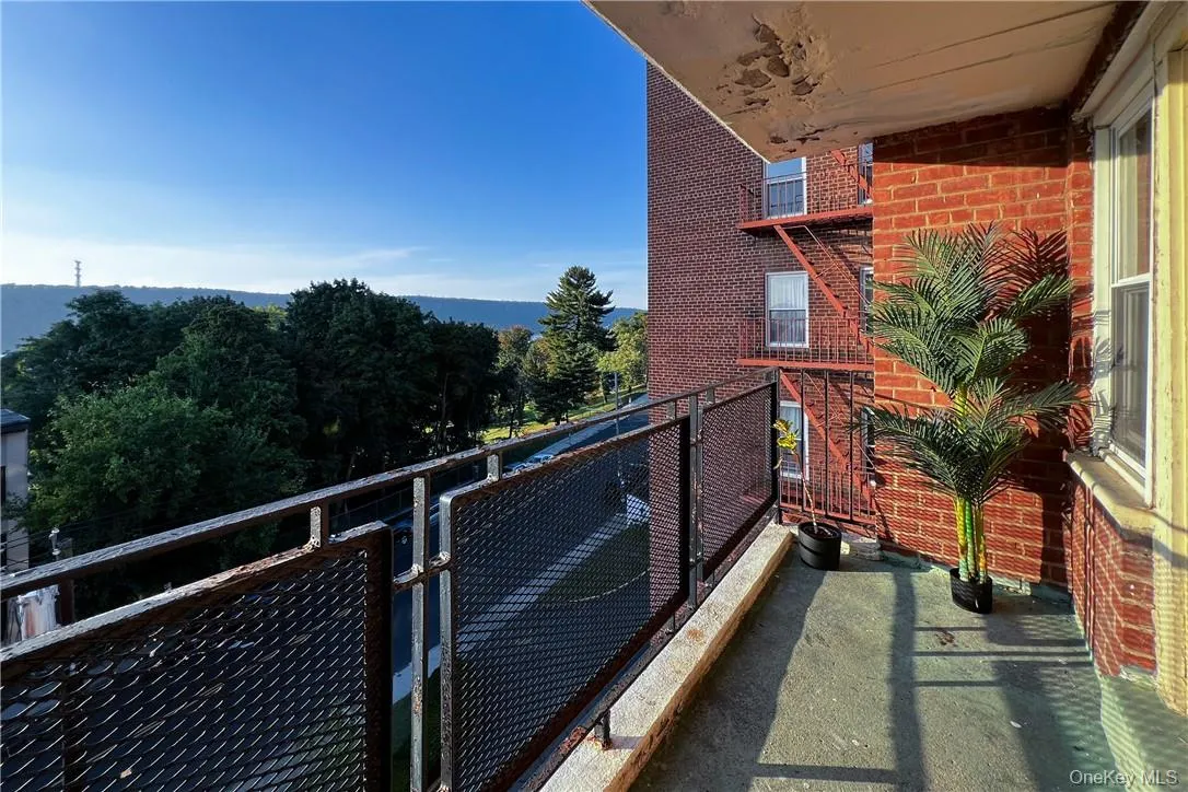 APT. 5F- Private Balcony facing west. APT. 5F- Private Balcony facing west.