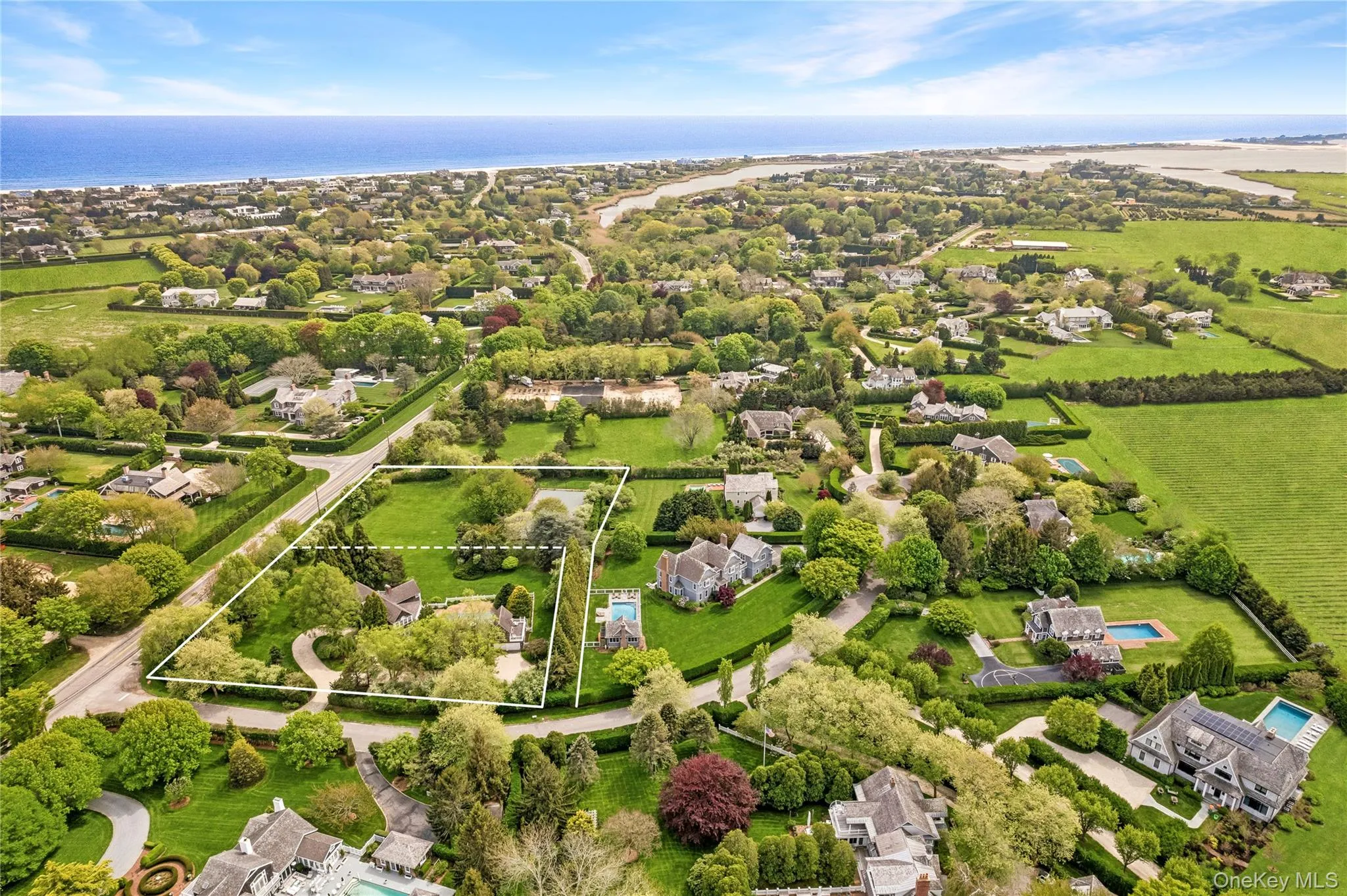 19 and 33 Bridgefield Road, Southampton, NY, 6 Bedrooms Bedrooms, 12 Rooms Rooms,6 BathroomsBathrooms,Residential,For Rent,Bridgefield,0,KEY952705 19 and 33 Bridgefield Road, Southampton, NY, 6 Bedrooms Bedrooms, 12 Rooms Rooms,6 BathroomsBathrooms,Residential,For Rent,Bridgefield,0,KEY952705