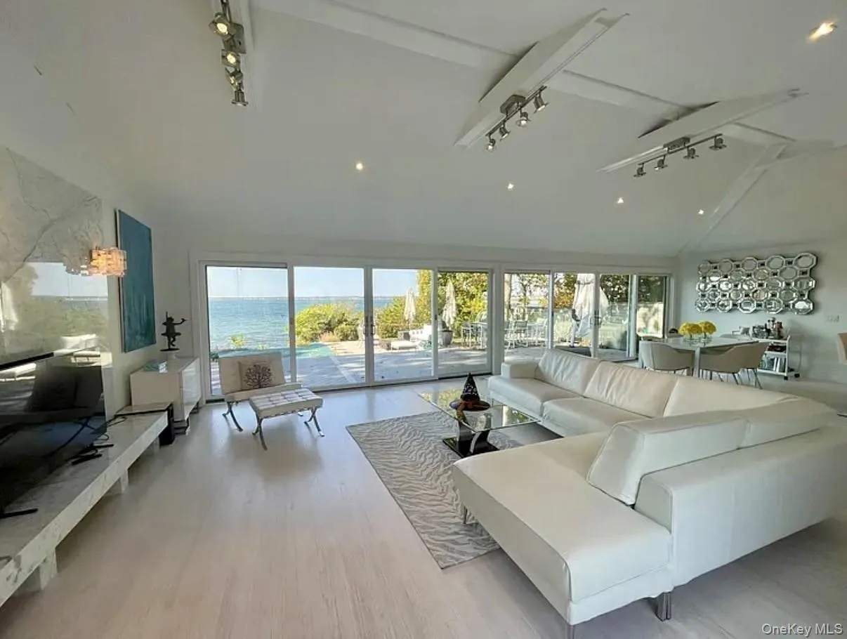 16 Shore Road, Southampton, NY, 3 Bedrooms Bedrooms, 4 Rooms Rooms,2 BathroomsBathrooms,Residential Lease,Idx,Shore,0,952723 16 Shore Road, Southampton, NY, 3 Bedrooms Bedrooms, 4 Rooms Rooms,2 BathroomsBathrooms,Residential Lease,Idx,Shore,0,952723