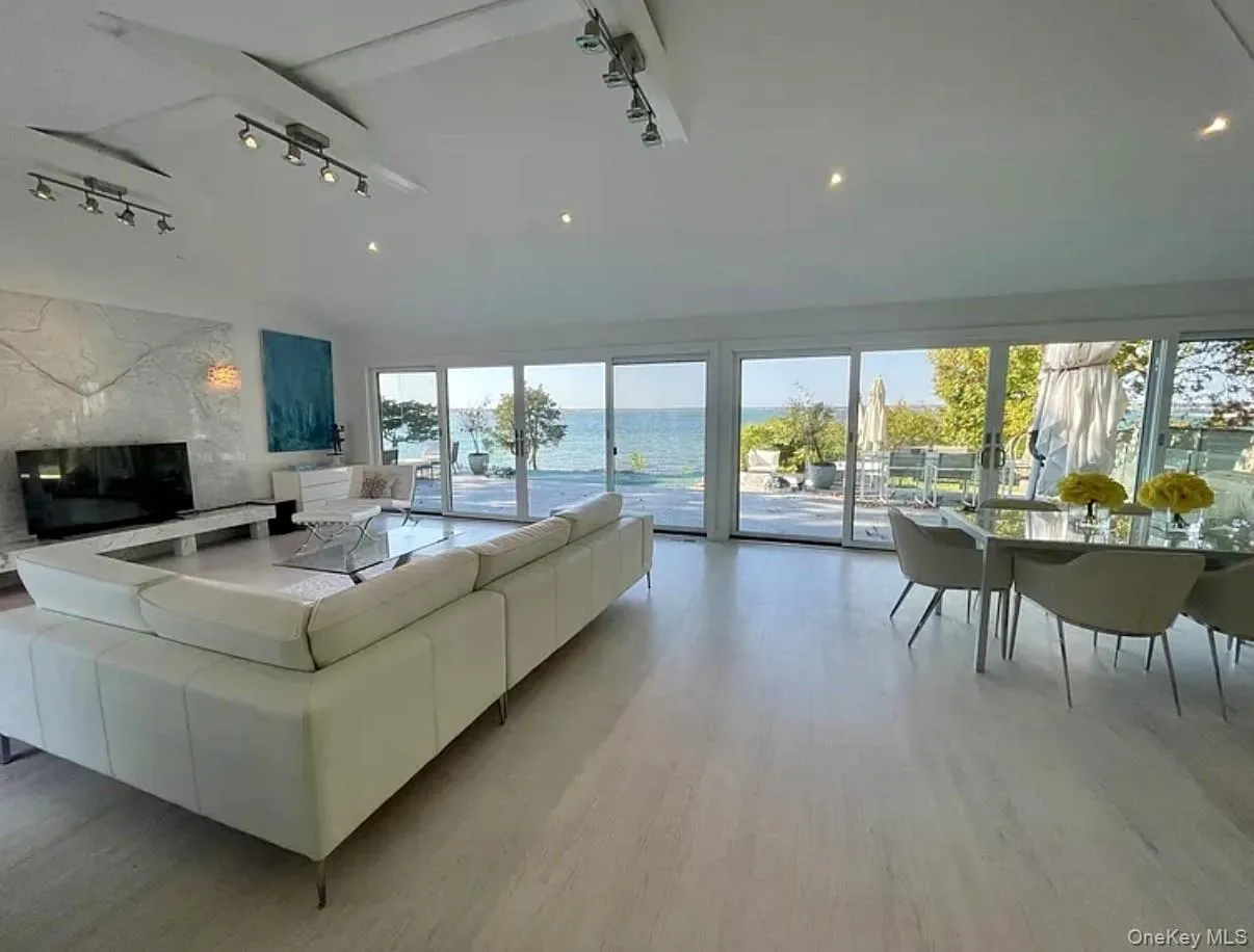 16 Shore Road, Southampton, NY, 3 Bedrooms Bedrooms, 4 Rooms Rooms,2 BathroomsBathrooms,Residential Lease,Idx,Shore,0,952723 16 Shore Road, Southampton, NY, 3 Bedrooms Bedrooms, 4 Rooms Rooms,2 BathroomsBathrooms,Residential Lease,Idx,Shore,0,952723