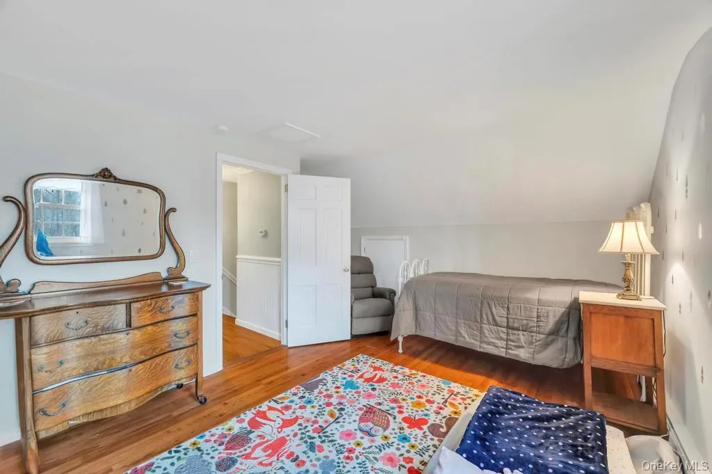 807 Union Avenue, Riverhead, NY, 4 Bedrooms Bedrooms, 7 Rooms Rooms,2 BathroomsBathrooms,Residential Lease,For Rent,Union,0,952733 807 Union Avenue, Riverhead, NY, 4 Bedrooms Bedrooms, 7 Rooms Rooms,2 BathroomsBathrooms,Residential Lease,For Rent,Union,0,952733