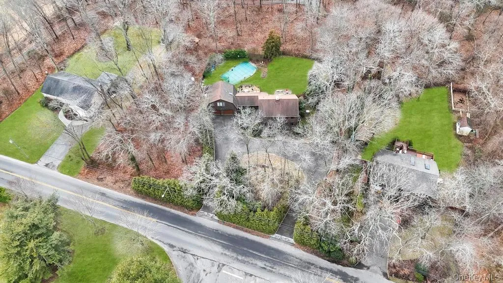 807 Union Avenue, Riverhead, NY, 4 Bedrooms Bedrooms, 7 Rooms Rooms,2 BathroomsBathrooms,Residential Lease,For Rent,Union,0,952733 807 Union Avenue, Riverhead, NY, 4 Bedrooms Bedrooms, 7 Rooms Rooms,2 BathroomsBathrooms,Residential Lease,For Rent,Union,0,952733