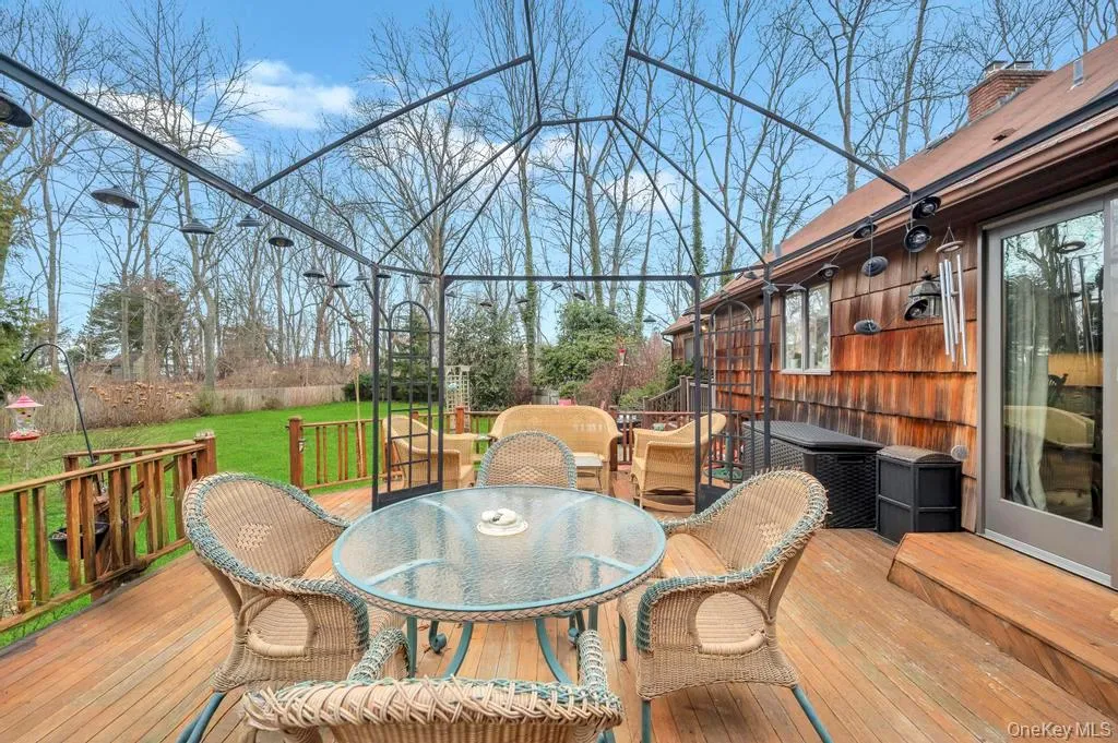 807 Union Avenue, Riverhead, NY, 4 Bedrooms Bedrooms, 7 Rooms Rooms,2 BathroomsBathrooms,Residential Lease,For Rent,Union,0,952733 807 Union Avenue, Riverhead, NY, 4 Bedrooms Bedrooms, 7 Rooms Rooms,2 BathroomsBathrooms,Residential Lease,For Rent,Union,0,952733