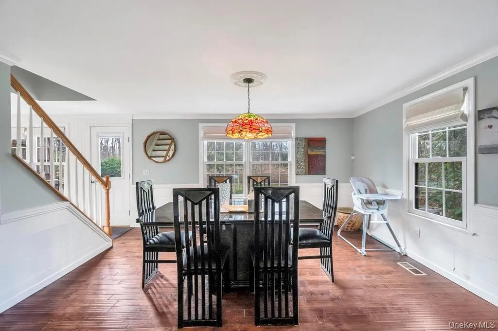 807 Union Avenue, Riverhead, NY, 4 Bedrooms Bedrooms, 7 Rooms Rooms,2 BathroomsBathrooms,Residential Lease,Idx,Union,0,952733 807 Union Avenue, Riverhead, NY, 4 Bedrooms Bedrooms, 7 Rooms Rooms,2 BathroomsBathrooms,Residential Lease,Idx,Union,0,952733