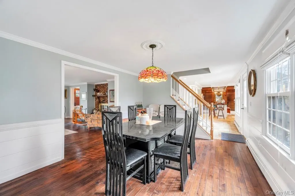 807 Union Avenue, Riverhead, NY, 4 Bedrooms Bedrooms, 7 Rooms Rooms,2 BathroomsBathrooms,Residential Lease,For Rent,Union,0,952733 807 Union Avenue, Riverhead, NY, 4 Bedrooms Bedrooms, 7 Rooms Rooms,2 BathroomsBathrooms,Residential Lease,For Rent,Union,0,952733