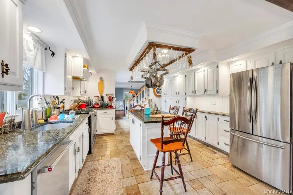 807 Union Avenue, Riverhead, NY, 4 Bedrooms Bedrooms, 7 Rooms Rooms,2 BathroomsBathrooms,Residential Lease,Idx,Union,0,952733 807 Union Avenue, Riverhead, NY, 4 Bedrooms Bedrooms, 7 Rooms Rooms,2 BathroomsBathrooms,Residential Lease,Idx,Union,0,952733