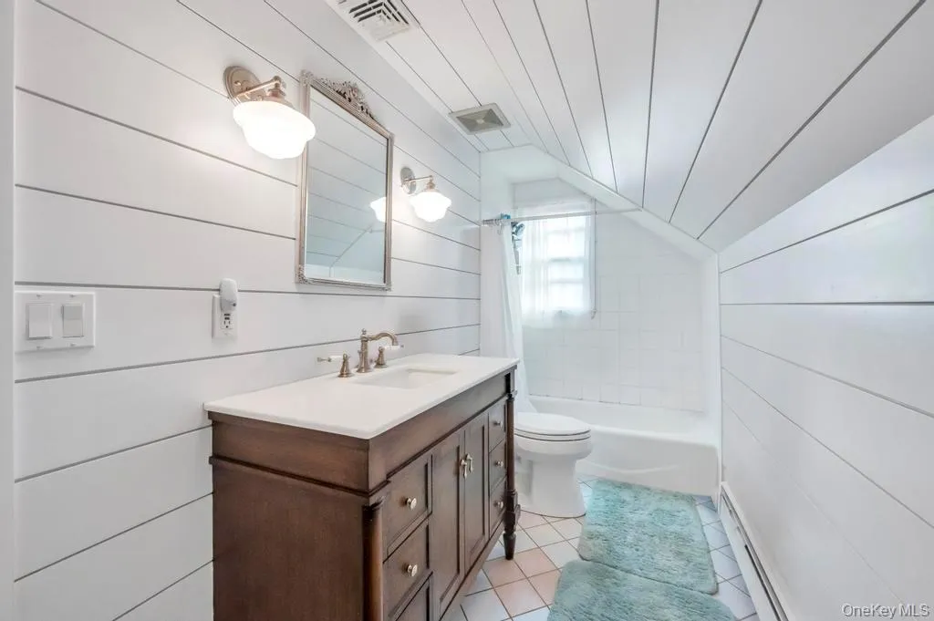 807 Union Avenue, Riverhead, NY, 4 Bedrooms Bedrooms, 7 Rooms Rooms,2 BathroomsBathrooms,Residential Lease,For Rent,Union,0,952733 807 Union Avenue, Riverhead, NY, 4 Bedrooms Bedrooms, 7 Rooms Rooms,2 BathroomsBathrooms,Residential Lease,For Rent,Union,0,952733