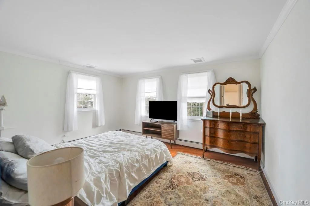 807 Union Avenue, Riverhead, NY, 4 Bedrooms Bedrooms, 7 Rooms Rooms,2 BathroomsBathrooms,Residential Lease,For Rent,Union,0,952733 807 Union Avenue, Riverhead, NY, 4 Bedrooms Bedrooms, 7 Rooms Rooms,2 BathroomsBathrooms,Residential Lease,For Rent,Union,0,952733