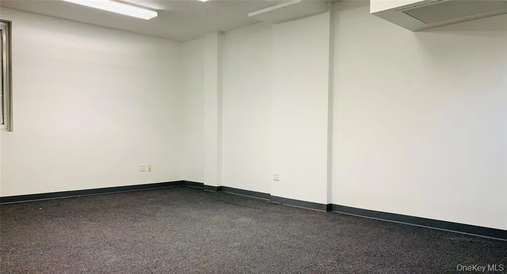 136-89 Roosevelt Avenue, New York, NY, ,Commercial Lease,For Rent,Roosevelt,0,952735 136-89 Roosevelt Avenue, New York, NY, ,Commercial Lease,For Rent,Roosevelt,0,952735