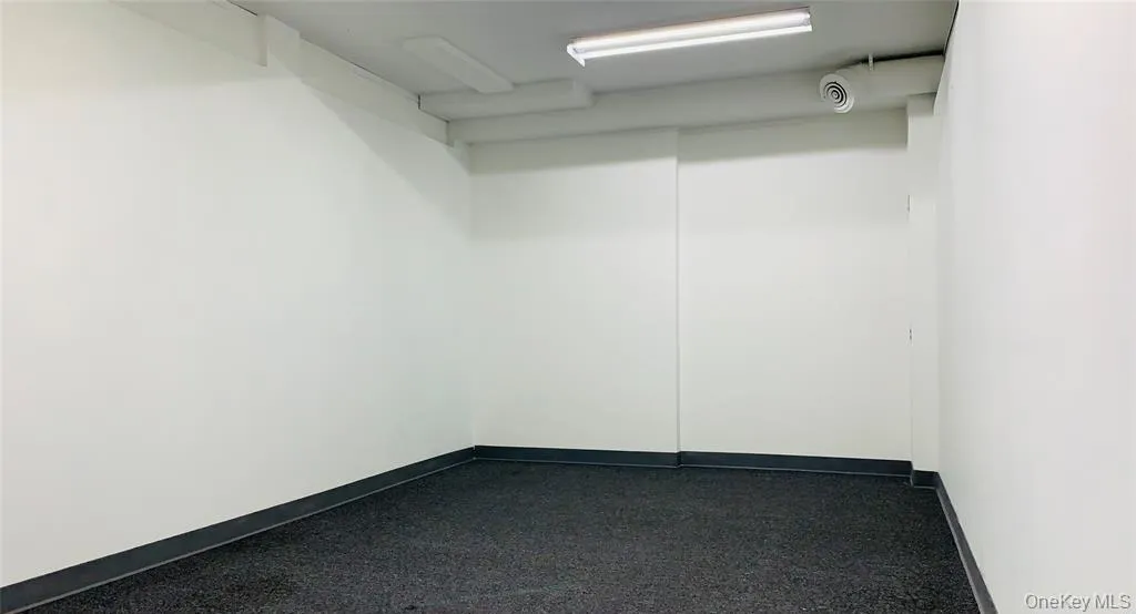 136-89 Roosevelt Avenue, New York, NY, ,Commercial Lease,For Rent,Roosevelt,0,952735 136-89 Roosevelt Avenue, New York, NY, ,Commercial Lease,For Rent,Roosevelt,0,952735