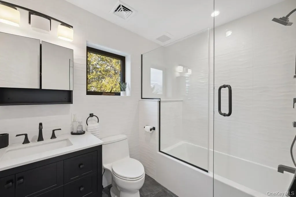 45 Ditch Plains Road, East Hampton, NY, 3 Bedrooms Bedrooms, 6 Rooms Rooms,3 BathroomsBathrooms,Residential,For Rent,Ditch Plains,0,952737 45 Ditch Plains Road, East Hampton, NY, 3 Bedrooms Bedrooms, 6 Rooms Rooms,3 BathroomsBathrooms,Residential,For Rent,Ditch Plains,0,952737