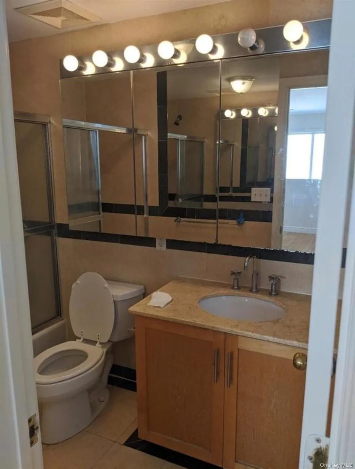 150-01 Northern Boulevard, New York, NY, 2 Bedrooms Bedrooms, 5 Rooms Rooms,2 BathroomsBathrooms,Residential Lease,Idx,Northern,0,952763 150-01 Northern Boulevard, New York, NY, 2 Bedrooms Bedrooms, 5 Rooms Rooms,2 BathroomsBathrooms,Residential Lease,Idx,Northern,0,952763