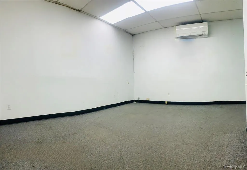 136-87 Roosevelt Avenue, New York, NY, ,Commercial Lease,For Rent,Roosevelt,0,952774 136-87 Roosevelt Avenue, New York, NY, ,Commercial Lease,For Rent,Roosevelt,0,952774