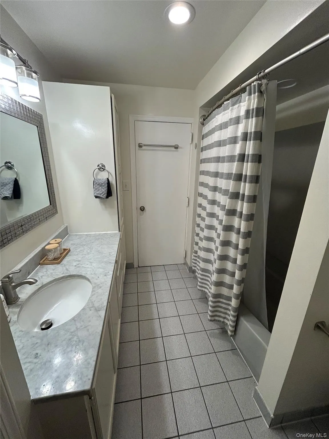 21 Catherine Street, Hempstead, NY, 2 Bedrooms Bedrooms, 5 Rooms Rooms,1 BathroomBathrooms,Residential Lease,Idx,Catherine,0,952799 21 Catherine Street, Hempstead, NY, 2 Bedrooms Bedrooms, 5 Rooms Rooms,1 BathroomBathrooms,Residential Lease,Idx,Catherine,0,952799