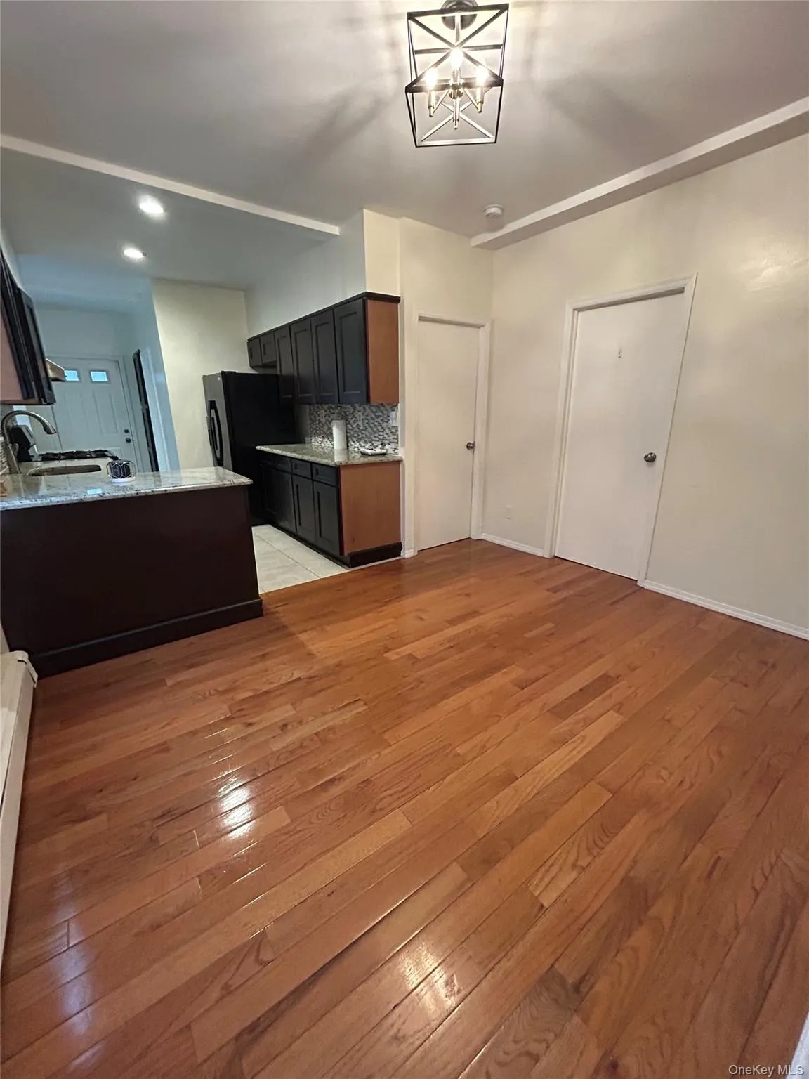 21 Catherine Street, Hempstead, NY, 2 Bedrooms Bedrooms, 5 Rooms Rooms,1 BathroomBathrooms,Residential Lease,Idx,Catherine,0,952799 21 Catherine Street, Hempstead, NY, 2 Bedrooms Bedrooms, 5 Rooms Rooms,1 BathroomBathrooms,Residential Lease,Idx,Catherine,0,952799