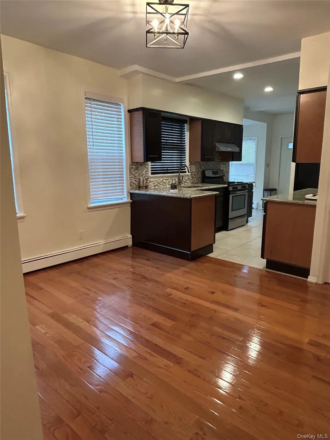 21 Catherine Street, Hempstead, NY, 2 Bedrooms Bedrooms, 5 Rooms Rooms,1 BathroomBathrooms,Residential Lease,Idx,Catherine,0,952799 21 Catherine Street, Hempstead, NY, 2 Bedrooms Bedrooms, 5 Rooms Rooms,1 BathroomBathrooms,Residential Lease,Idx,Catherine,0,952799