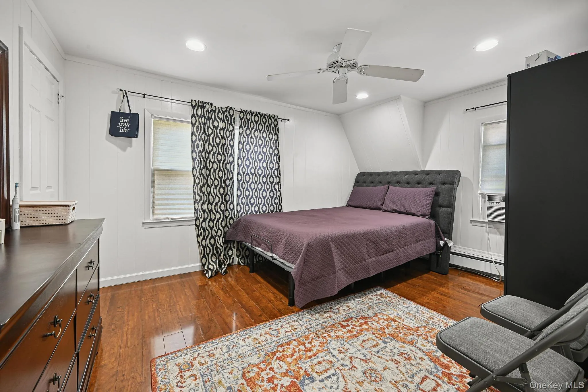 13 Herbert Avenue, North Hempstead, NY, 3 Bedrooms Bedrooms, 6 Rooms Rooms,1 BathroomBathrooms,Residential Lease,Idx,Herbert,0,952870 13 Herbert Avenue, North Hempstead, NY, 3 Bedrooms Bedrooms, 6 Rooms Rooms,1 BathroomBathrooms,Residential Lease,Idx,Herbert,0,952870