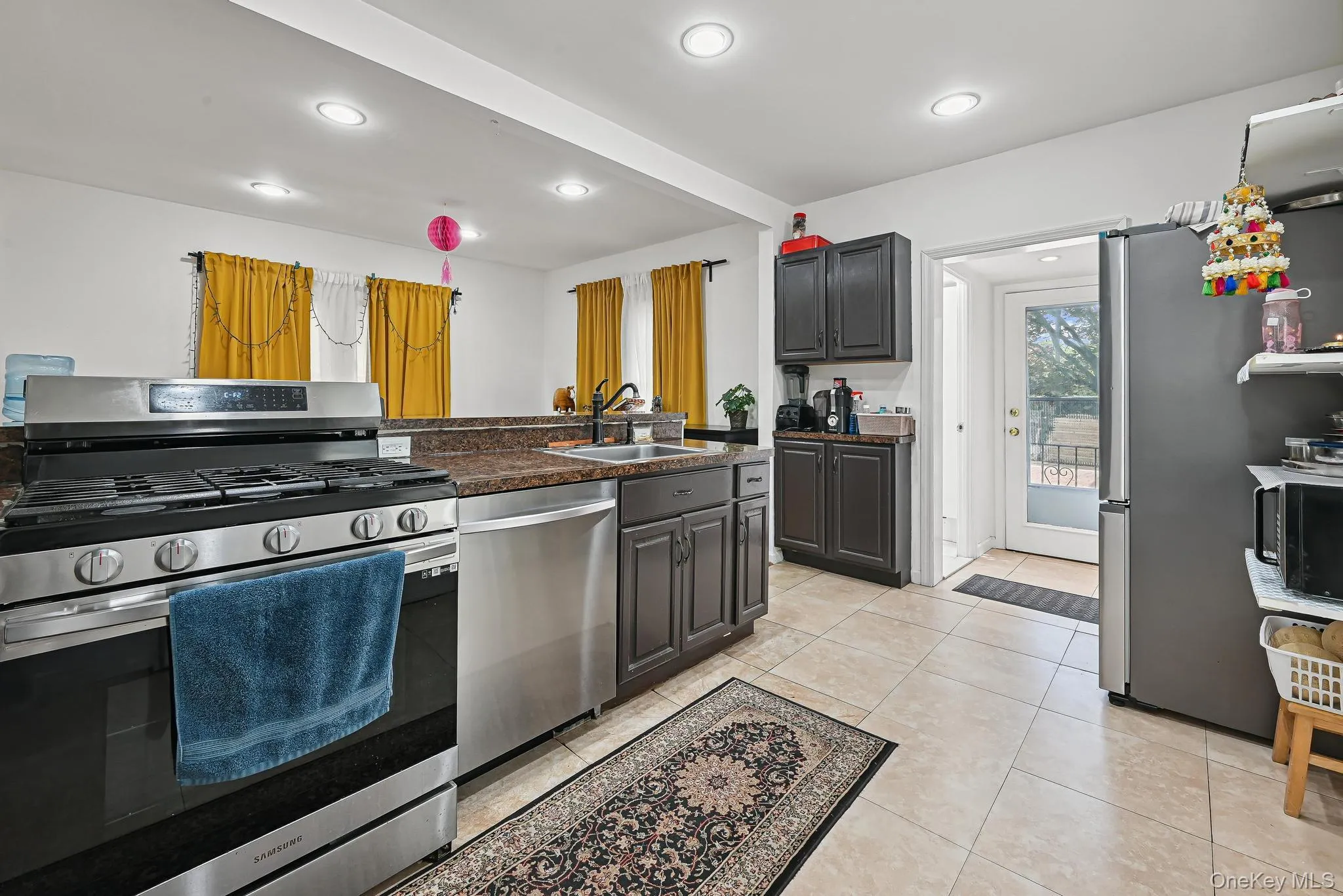 13 Herbert Avenue, North Hempstead, NY, 3 Bedrooms Bedrooms, 6 Rooms Rooms,1 BathroomBathrooms,Residential Lease,Idx,Herbert,0,952870 13 Herbert Avenue, North Hempstead, NY, 3 Bedrooms Bedrooms, 6 Rooms Rooms,1 BathroomBathrooms,Residential Lease,Idx,Herbert,0,952870