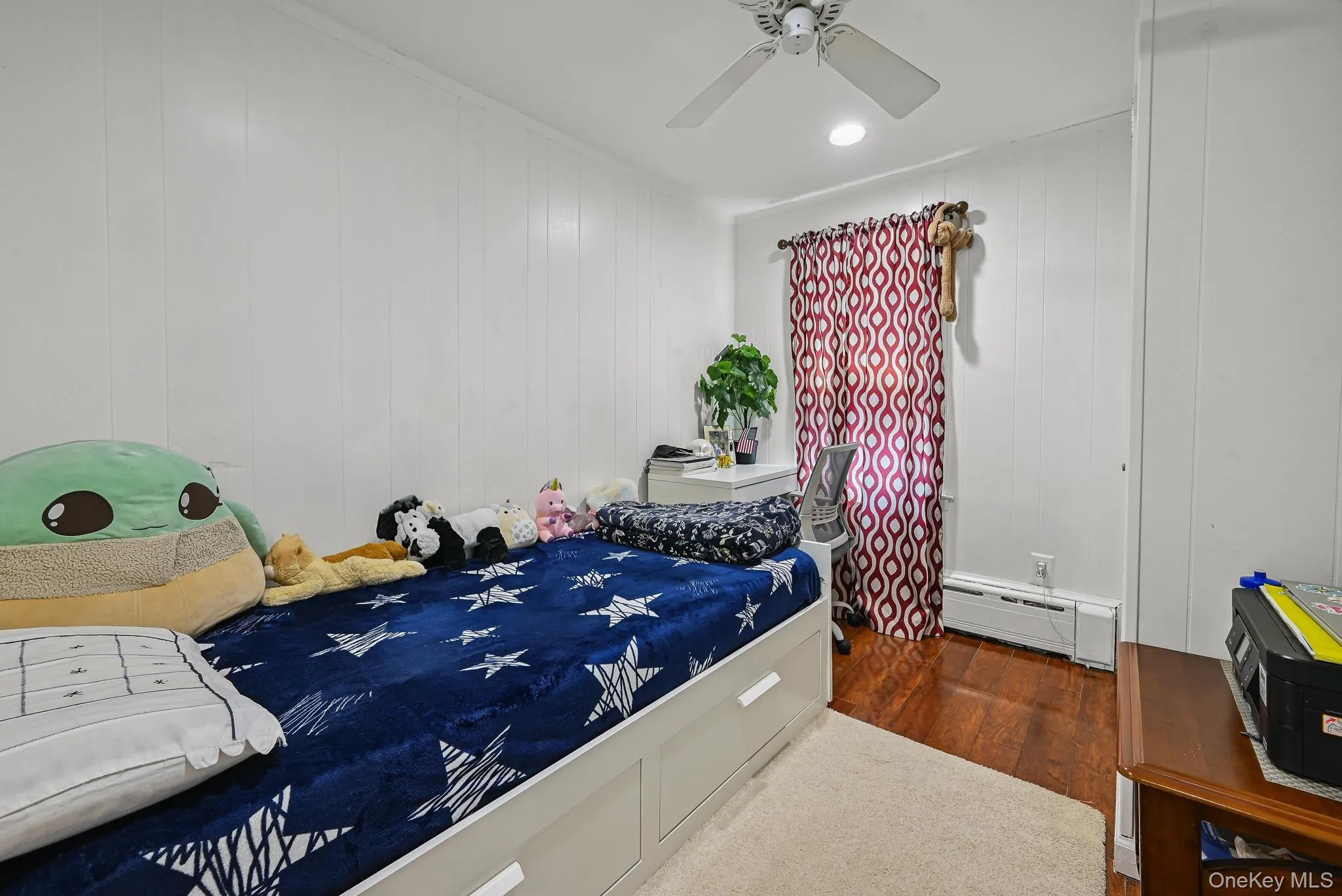 13 Herbert Avenue, North Hempstead, NY, 3 Bedrooms Bedrooms, 6 Rooms Rooms,1 BathroomBathrooms,Residential Lease,Idx,Herbert,0,952870 13 Herbert Avenue, North Hempstead, NY, 3 Bedrooms Bedrooms, 6 Rooms Rooms,1 BathroomBathrooms,Residential Lease,Idx,Herbert,0,952870