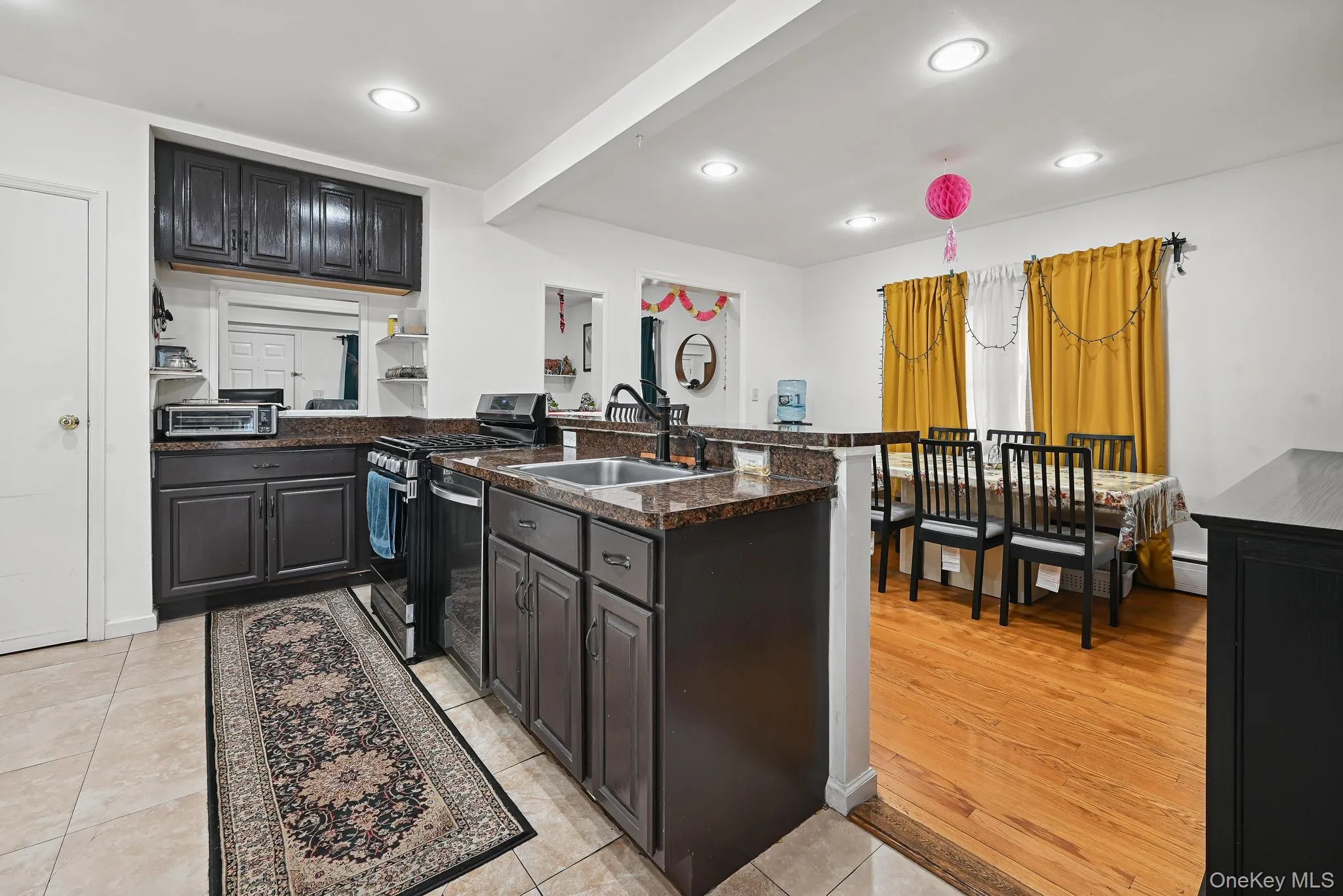 13 Herbert Avenue, North Hempstead, NY, 3 Bedrooms Bedrooms, 6 Rooms Rooms,1 BathroomBathrooms,Residential Lease,Idx,Herbert,0,952870 13 Herbert Avenue, North Hempstead, NY, 3 Bedrooms Bedrooms, 6 Rooms Rooms,1 BathroomBathrooms,Residential Lease,Idx,Herbert,0,952870