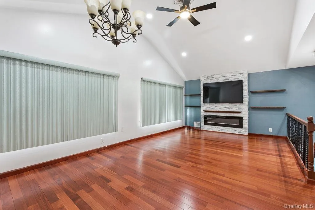160-09 86th Street, New York, NY, 4 Bedrooms Bedrooms, 8 Rooms Rooms,2 BathroomsBathrooms,Residential,For Rent,86th,0,952871 160-09 86th Street, New York, NY, 4 Bedrooms Bedrooms, 8 Rooms Rooms,2 BathroomsBathrooms,Residential,For Rent,86th,0,952871