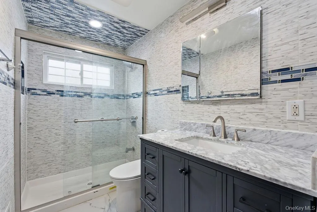 160-09 86th Street, New York, NY, 4 Bedrooms Bedrooms, 8 Rooms Rooms,2 BathroomsBathrooms,Residential,For Rent,86th,0,952871 160-09 86th Street, New York, NY, 4 Bedrooms Bedrooms, 8 Rooms Rooms,2 BathroomsBathrooms,Residential,For Rent,86th,0,952871