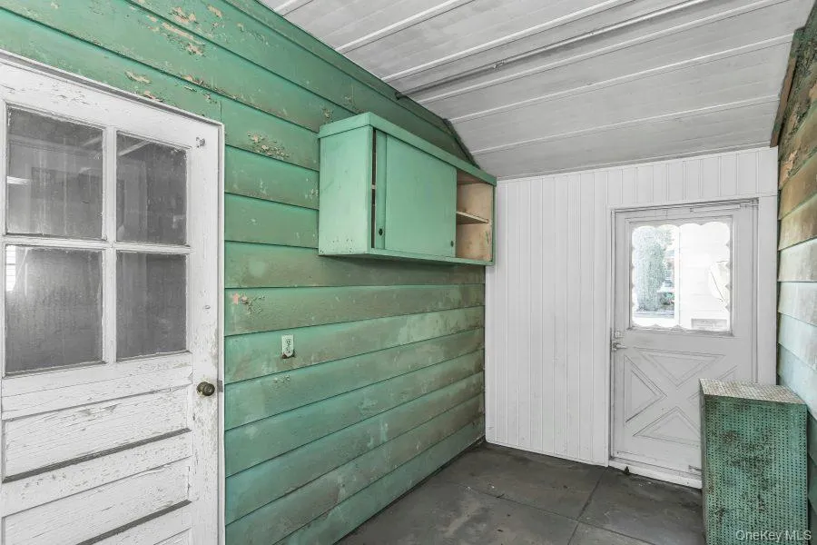 252 Toronto Avenue, Oyster Bay, NY, 2 Bedrooms Bedrooms, 5 Rooms Rooms,1 BathroomBathrooms,Residential,For Rent,Toronto,0,952875 252 Toronto Avenue, Oyster Bay, NY, 2 Bedrooms Bedrooms, 5 Rooms Rooms,1 BathroomBathrooms,Residential,For Rent,Toronto,0,952875