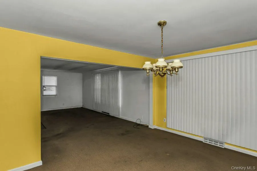 252 Toronto Avenue, Oyster Bay, NY, 2 Bedrooms Bedrooms, 5 Rooms Rooms,1 BathroomBathrooms,Residential,For Rent,Toronto,0,952875 252 Toronto Avenue, Oyster Bay, NY, 2 Bedrooms Bedrooms, 5 Rooms Rooms,1 BathroomBathrooms,Residential,For Rent,Toronto,0,952875