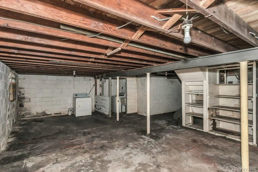 252 Toronto Avenue, Oyster Bay, NY, 2 Bedrooms Bedrooms, 5 Rooms Rooms,1 BathroomBathrooms,Residential,For Rent,Toronto,0,952875 252 Toronto Avenue, Oyster Bay, NY, 2 Bedrooms Bedrooms, 5 Rooms Rooms,1 BathroomBathrooms,Residential,For Rent,Toronto,0,952875
