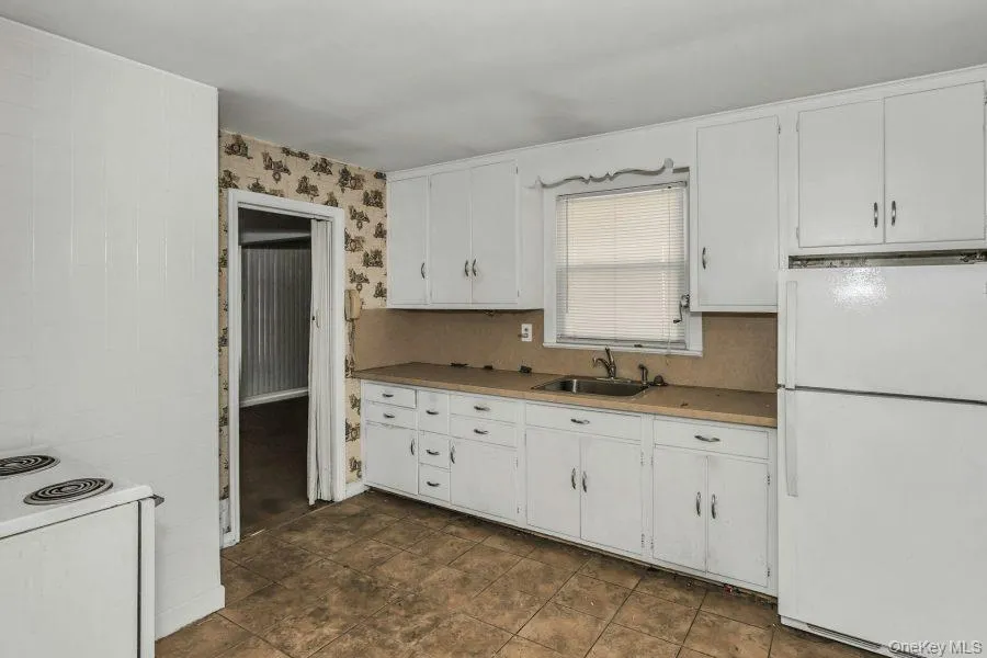 252 Toronto Avenue, Oyster Bay, NY, 2 Bedrooms Bedrooms, 5 Rooms Rooms,1 BathroomBathrooms,Residential,For Rent,Toronto,0,952875 252 Toronto Avenue, Oyster Bay, NY, 2 Bedrooms Bedrooms, 5 Rooms Rooms,1 BathroomBathrooms,Residential,For Rent,Toronto,0,952875