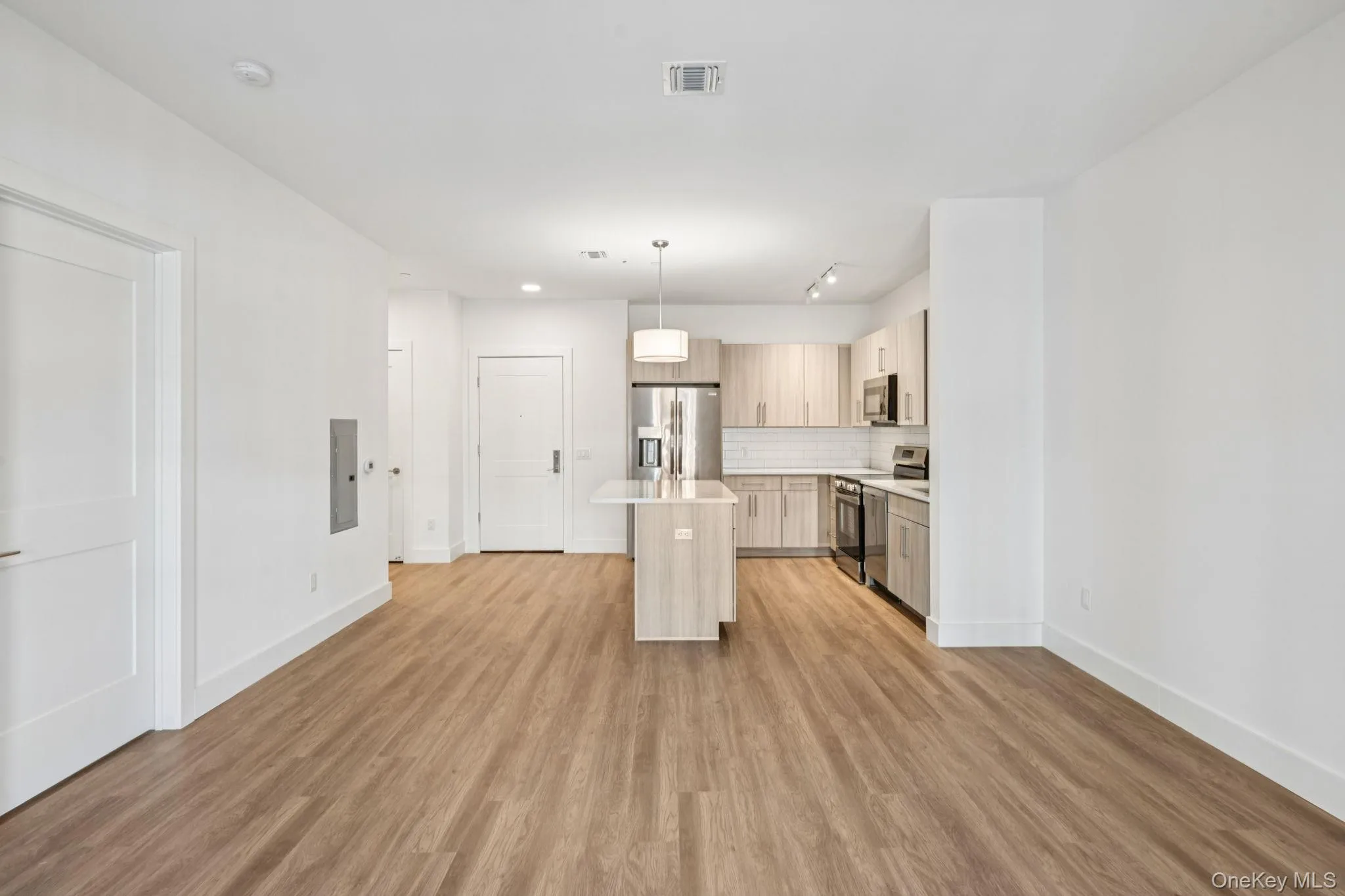 4180 Sunrise Highway, Islip, NY, 1 Bedroom Bedrooms, 3 Rooms Rooms,1 BathroomBathrooms,Residential Lease,Idx,Sunrise,0,952898 4180 Sunrise Highway, Islip, NY, 1 Bedroom Bedrooms, 3 Rooms Rooms,1 BathroomBathrooms,Residential Lease,Idx,Sunrise,0,952898