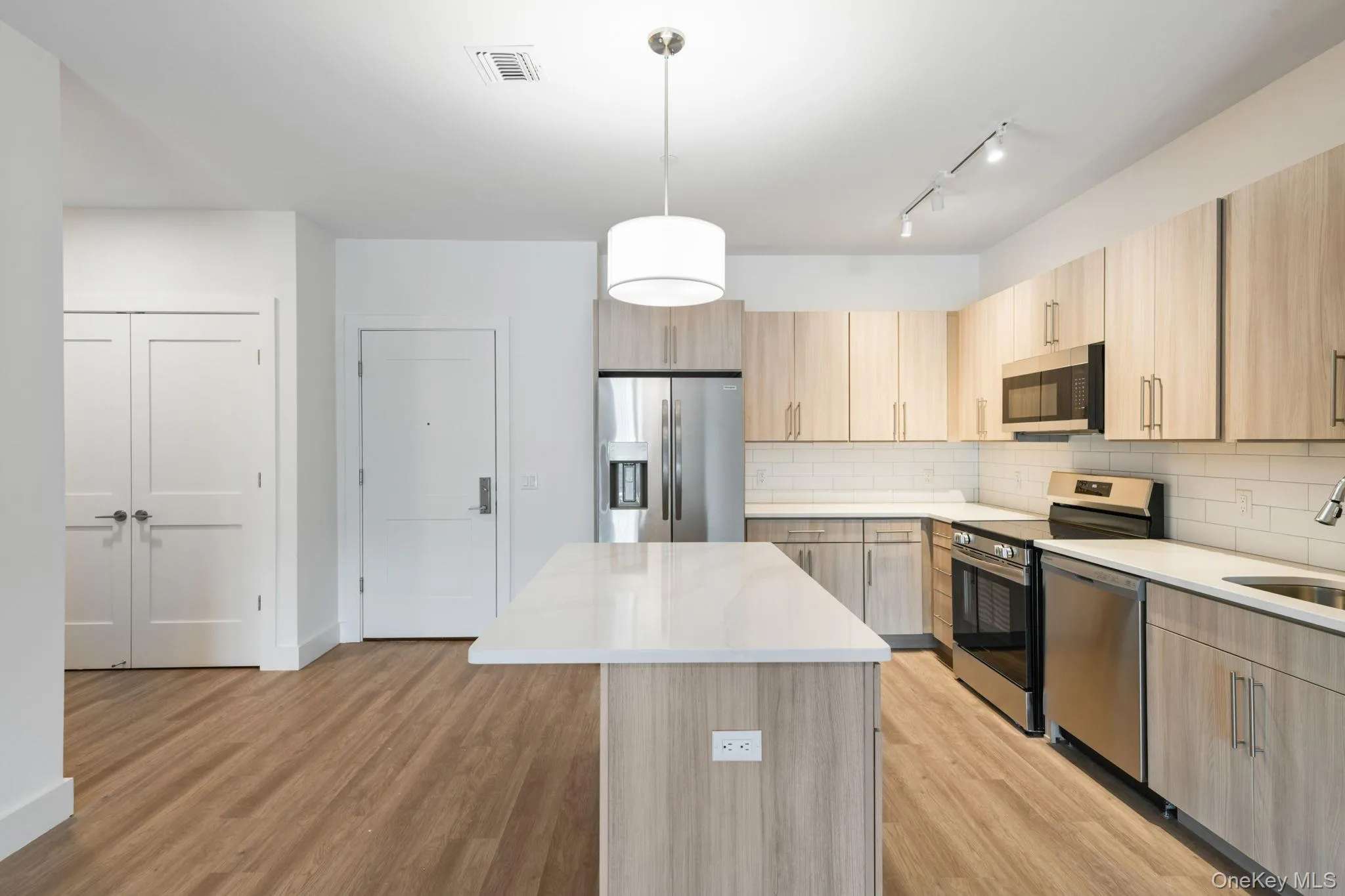 4180 Sunrise Highway, Islip, NY, 1 Bedroom Bedrooms, 3 Rooms Rooms,1 BathroomBathrooms,Residential Lease,Idx,Sunrise,0,952898 4180 Sunrise Highway, Islip, NY, 1 Bedroom Bedrooms, 3 Rooms Rooms,1 BathroomBathrooms,Residential Lease,Idx,Sunrise,0,952898